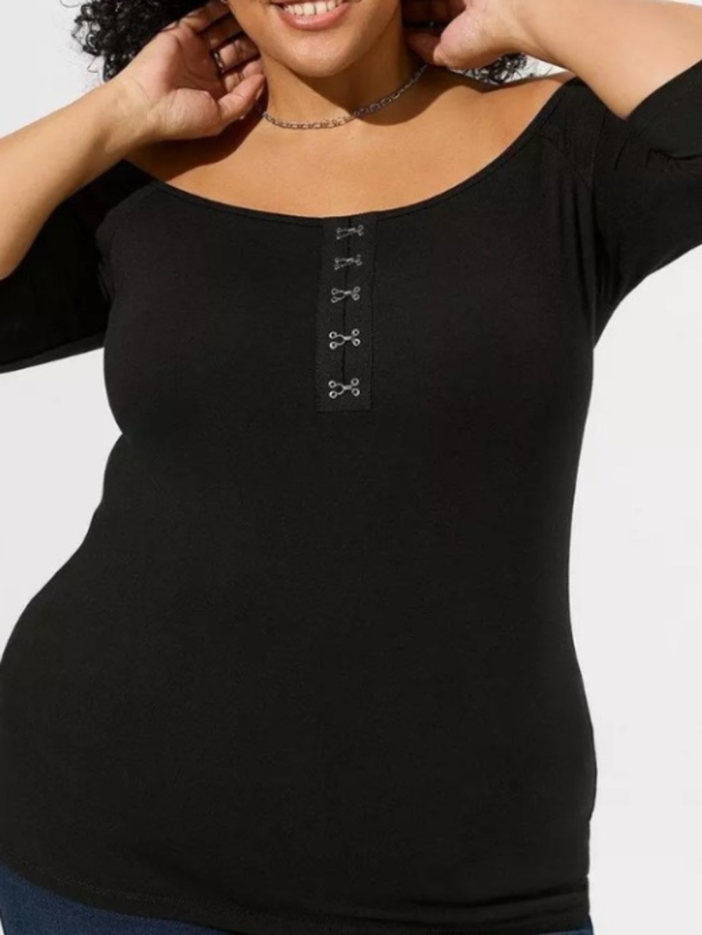 Torrid Black Off-Shoulder Hook-Front Top NWT size 2 (18)